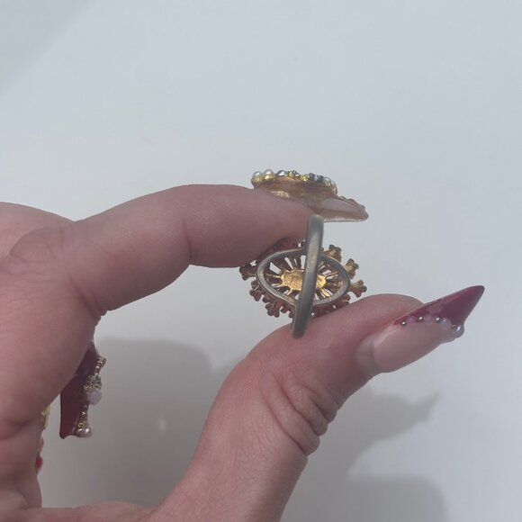 Vintage Gold-Tone Ring with Green and Clear Stones 6.5 US - Picture 4 of 7